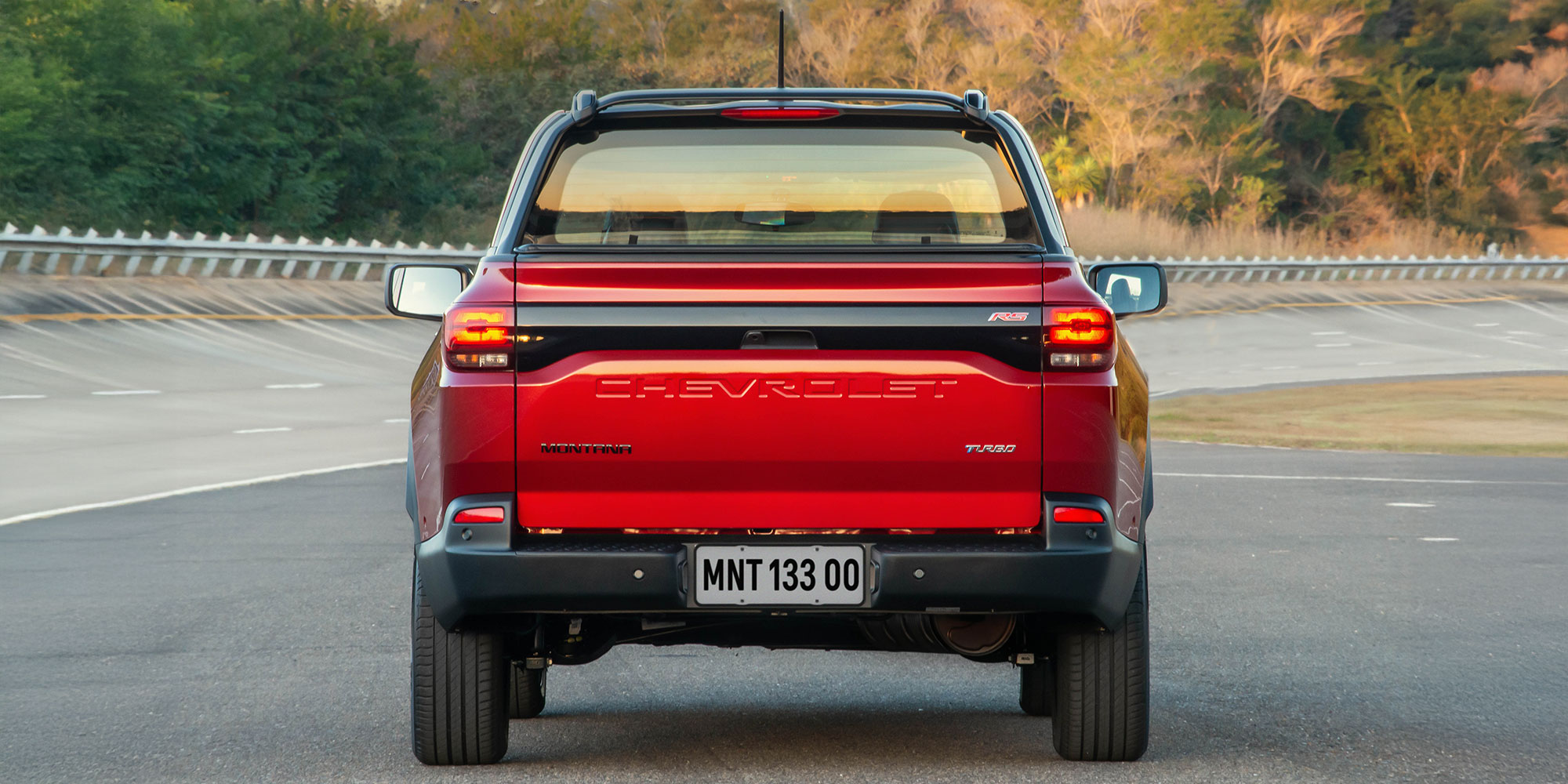 Vista trasera de la Chevrolet Montana RS